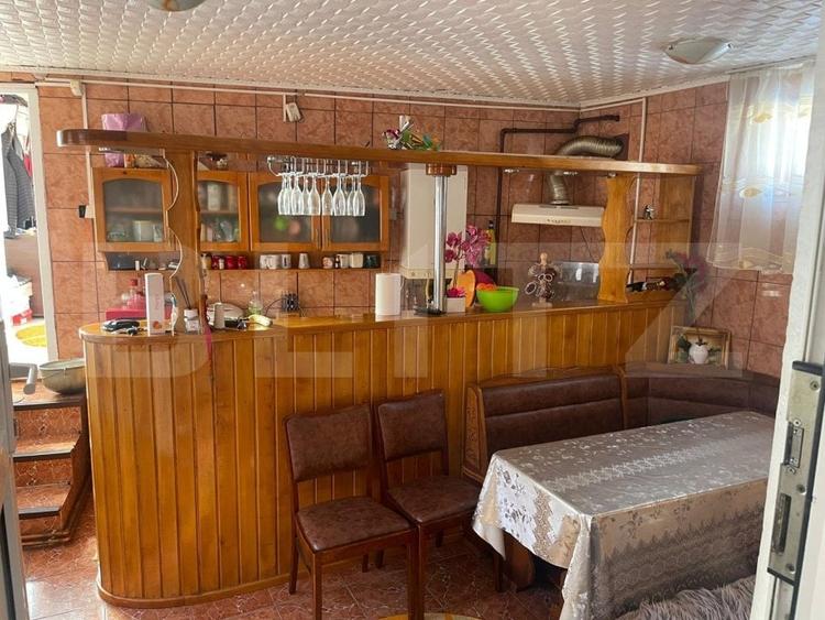 Casă individuală cu 5 camere cu Canalizare în Pucioasa