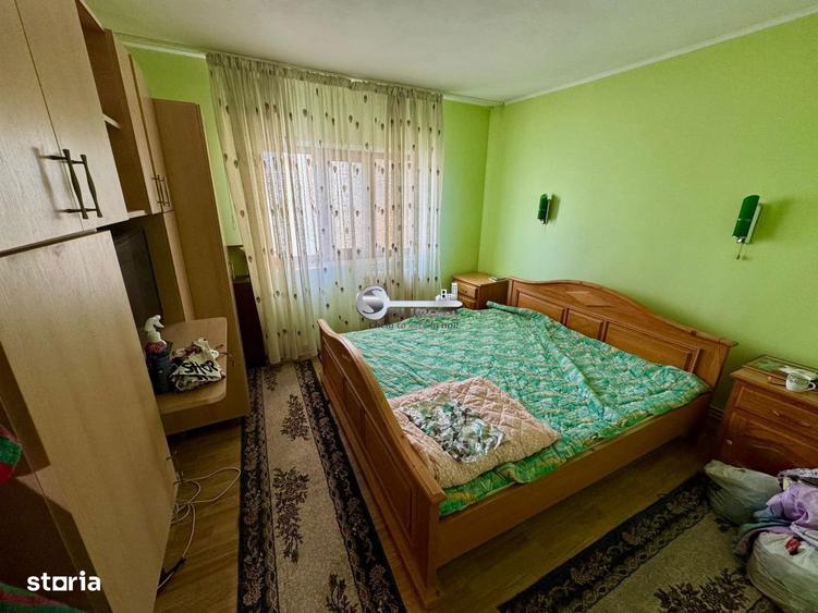 Apartament cu 3 camere decomandat în Cug