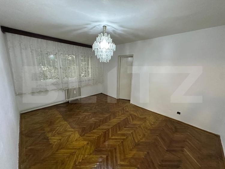 Apartament cu 2 camere semidecomandat în George Enescu