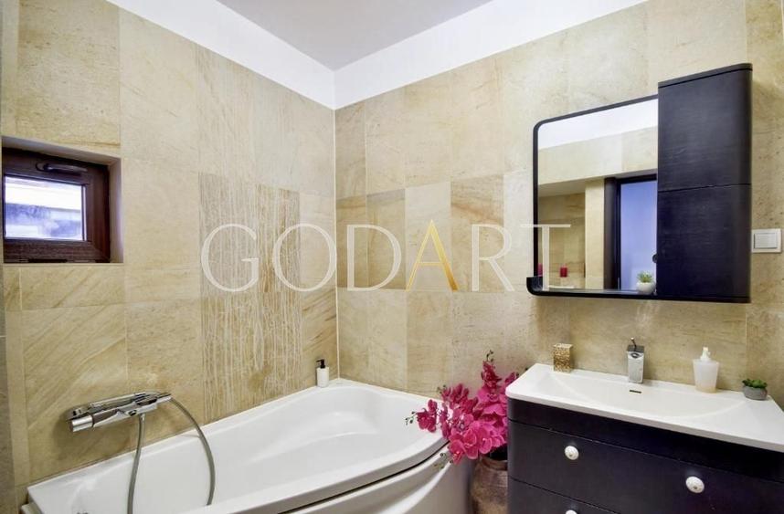 Apartament cu 3 camere decomandat, mobilat în Herăstrău