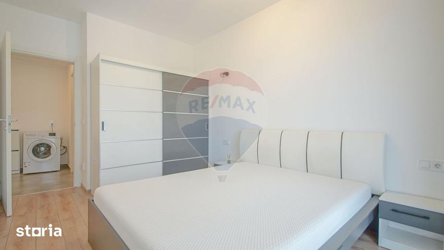 Apartament cu 2 camere decomandat, mobilat în Tractorul