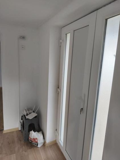 Casă cu 4 camere în Exterior Vest