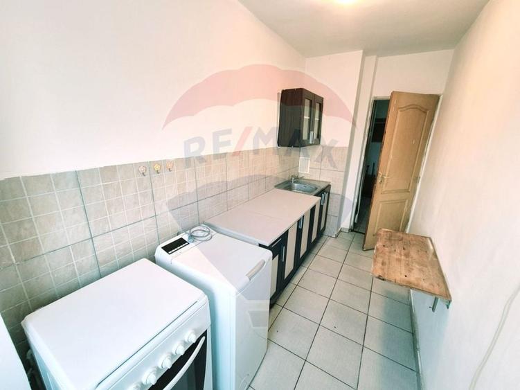 Garsonieră decomandată, mobilată în Berceni