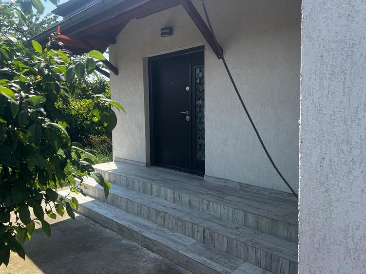 Casă cu 3 camere în Aninoasa