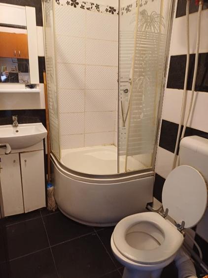 Garsonieră în Granit