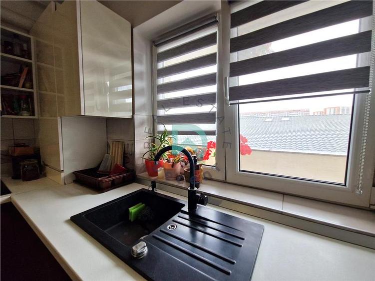 Apartament cu 2 camere decomandat, mobilat în Tractorul