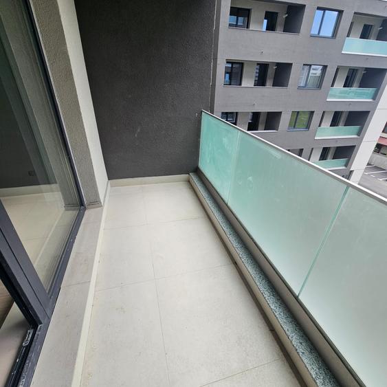 Apartament cu 3 camere în Berceni