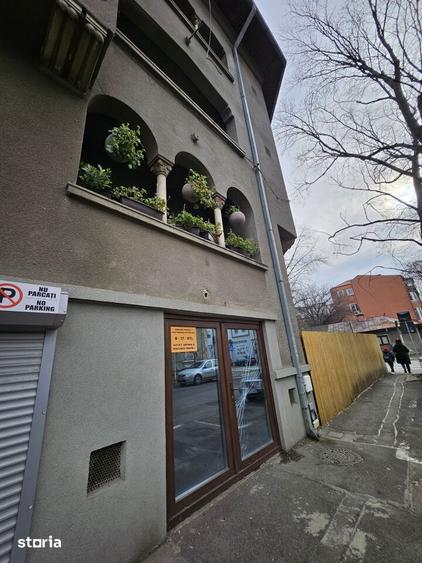 Apartament cu 5 camere în Iancului