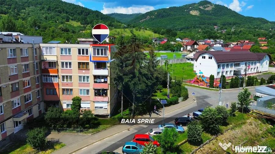Apartament cu 3 camere semidecomandat în Central