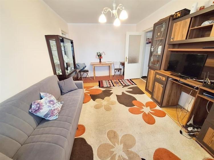 Apartament cu 2 camere semidecomandat în Narcisa
