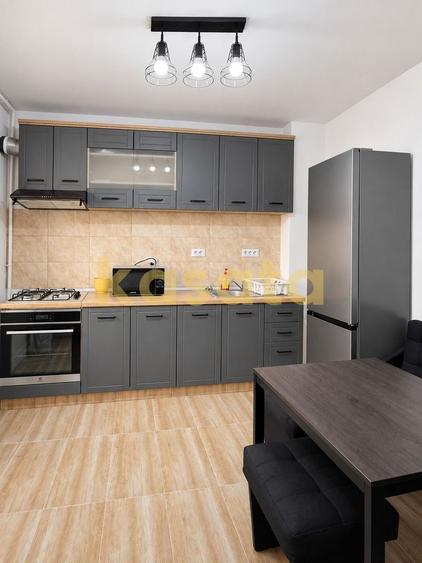Apartament cu 2 camere decomandat, mobilat în Splaiul Unirii