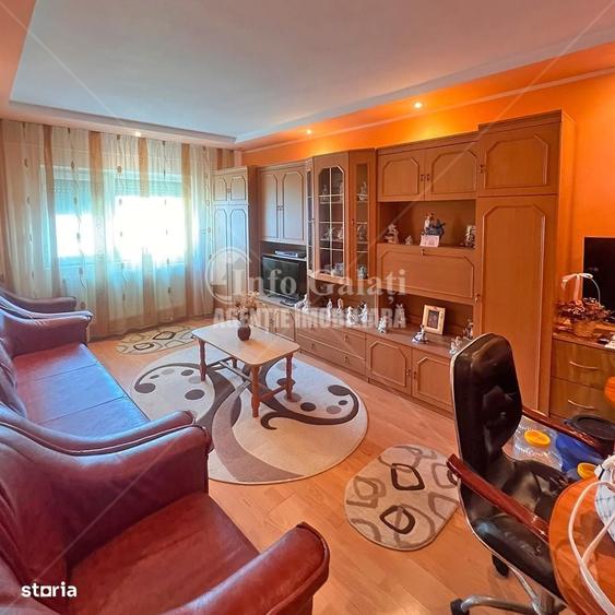 | Apartament cu 3 camere | Micro 17, Str. Oltului | - 2