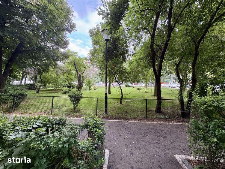 Apartament cu 2 camere semidecomandat în Giurgiului
