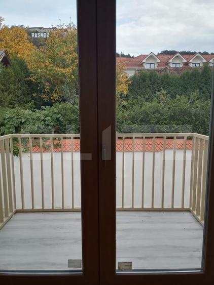 Apartament cu 3 camere decomandat în Râșnov