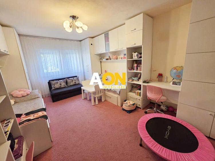 Apartament cu 2 camere decomandat, mobilat în Cetate