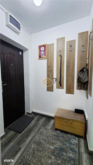 Apartament cu 2 camere semidecomandat în Botizului