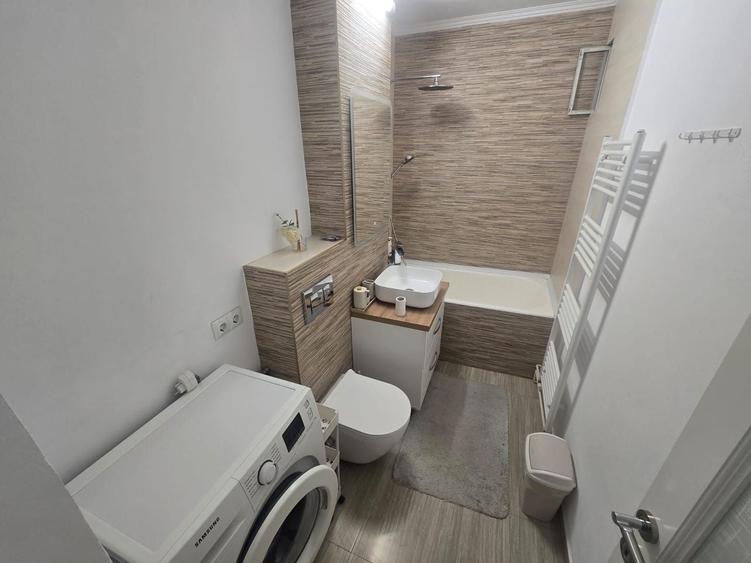 Apartament cu 2 camere decomandat în Mihai Viteazul