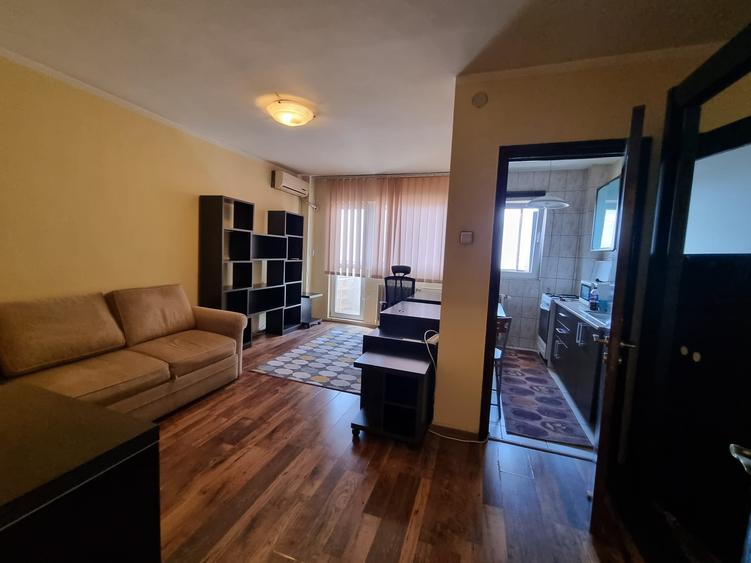 Garsonieră decomandată în Ștefan cel Mare