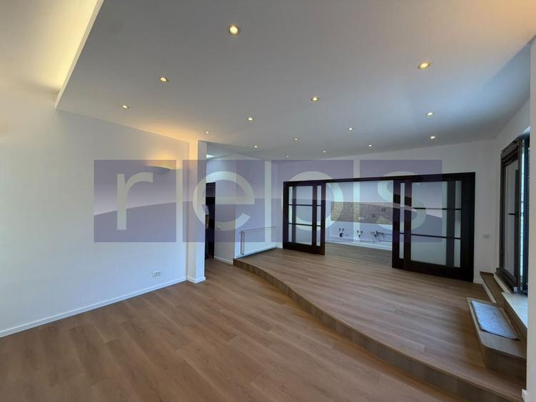 Apartament cu 5 camere decomandat în Kiseleff