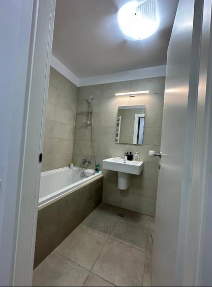 Apartament cu 2 camere decomandat în Pipera