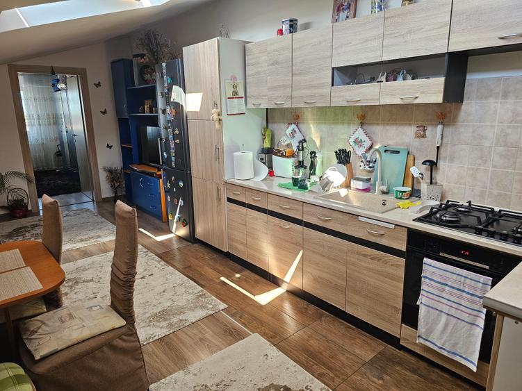 Apartament cu 2 camere semidecomandat în Chiajna