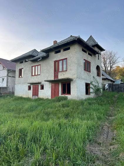 Casă cu 3 camere în Săliște