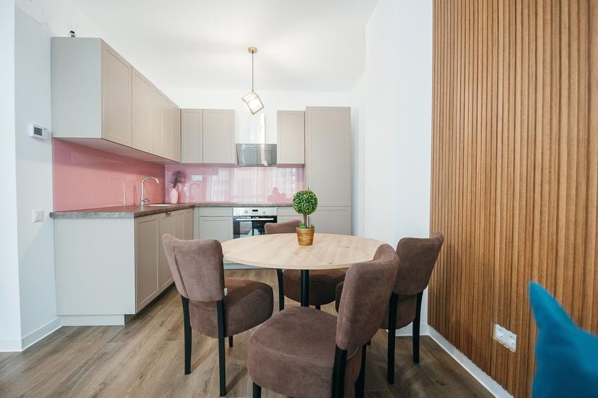 Apartament cu 2 camere semidecomandat în Central