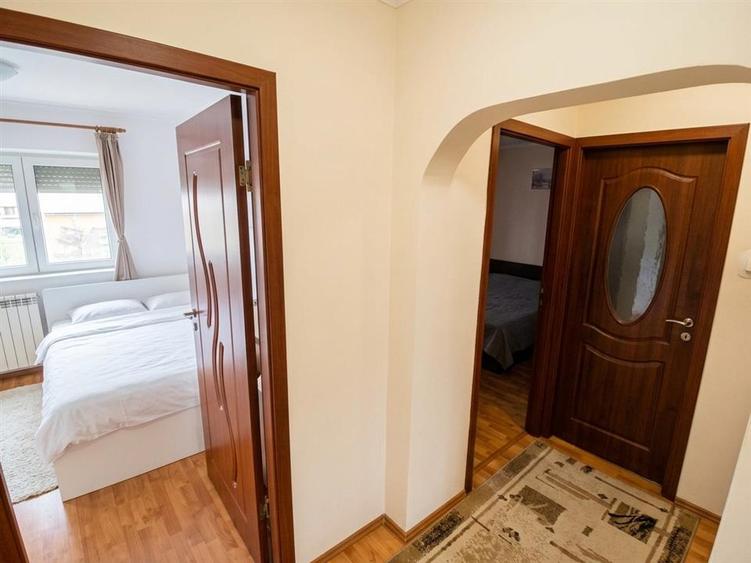 Apartament cu 3 camere decomandat în Centru Civic
