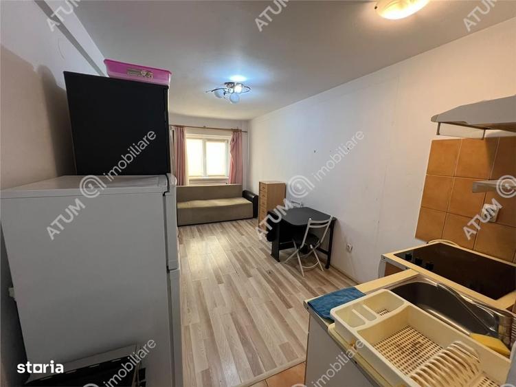 Apartament cu 5 camere în Broscărie