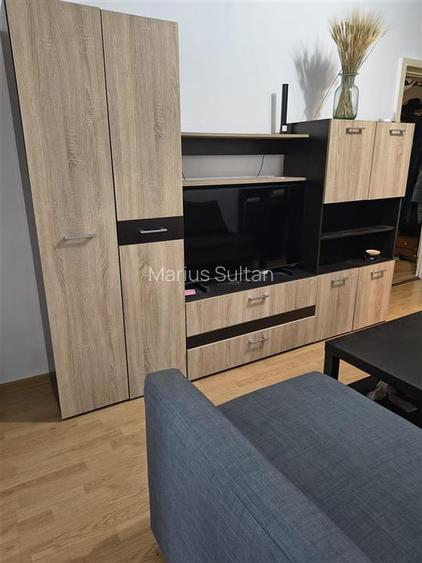 Apartament spre inchiriere, 400 euro in Centrul Civic, Brasov