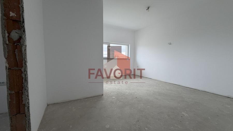 Duplex cu 5 camere cu Canalizare în Moșnița Nouă