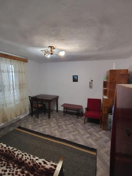 Casă cu 4 camere în Mihail Kogălniceanu