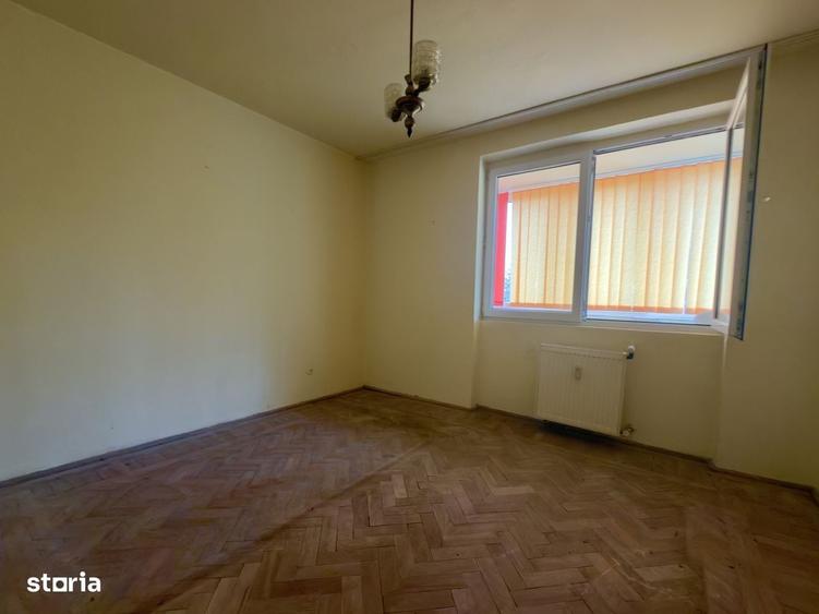Apartament cu 2 camere semidecomandat în Obor