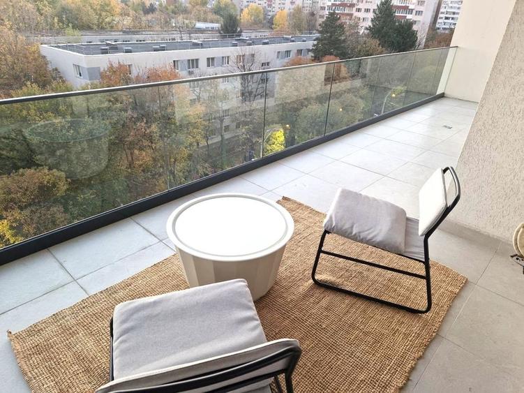 Apartament cu 2 camere decomandat, mobilat în Berceni