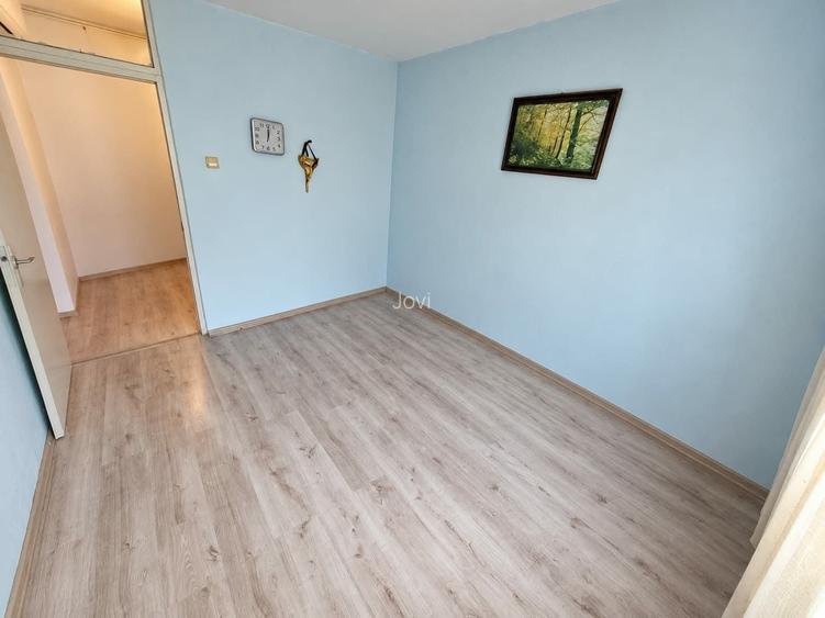 Apartament cu 3 camere de vanzare -Strada Zavoiului