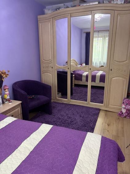 Apartament cu 3 camere semidecomandat în Deve