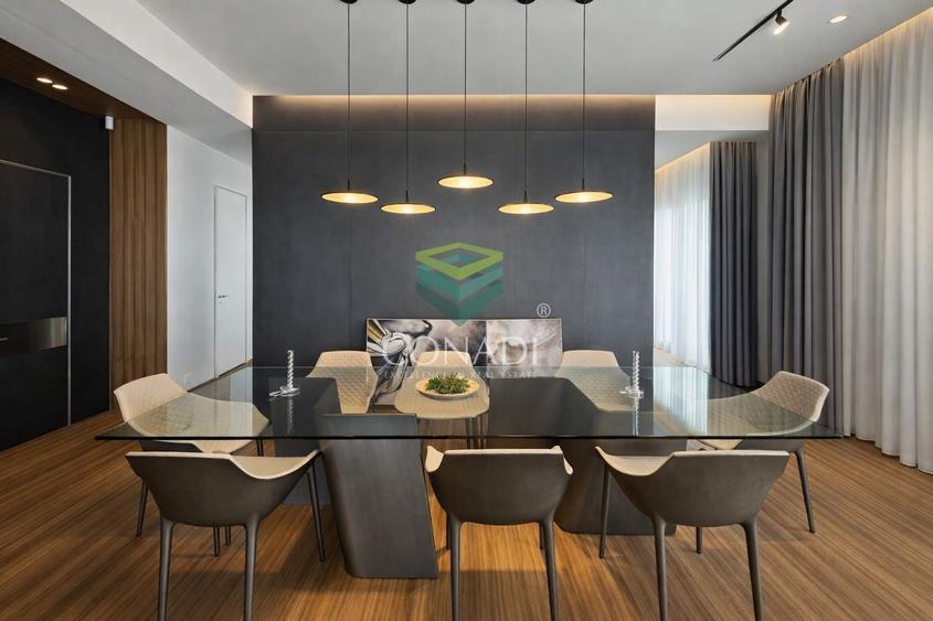 Apartament cu 5 camere semidecomandat în Băneasa