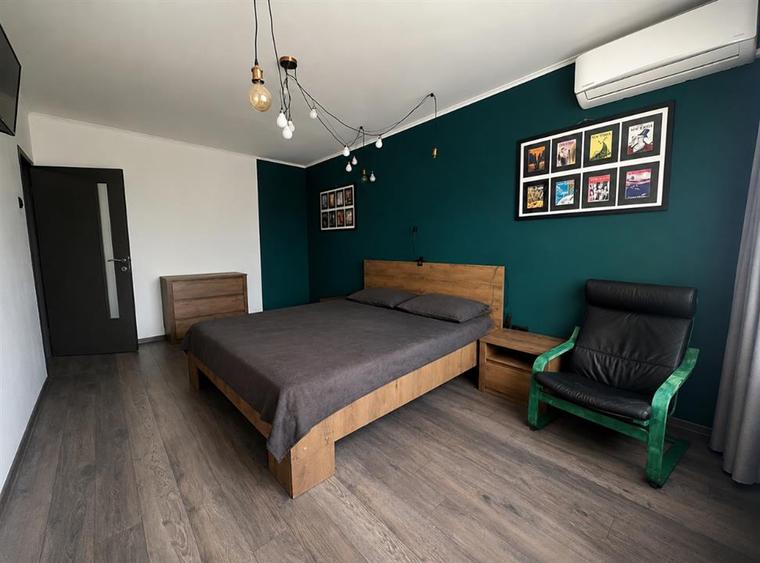 Apartament cu 3 camere decomandat în Nufărul