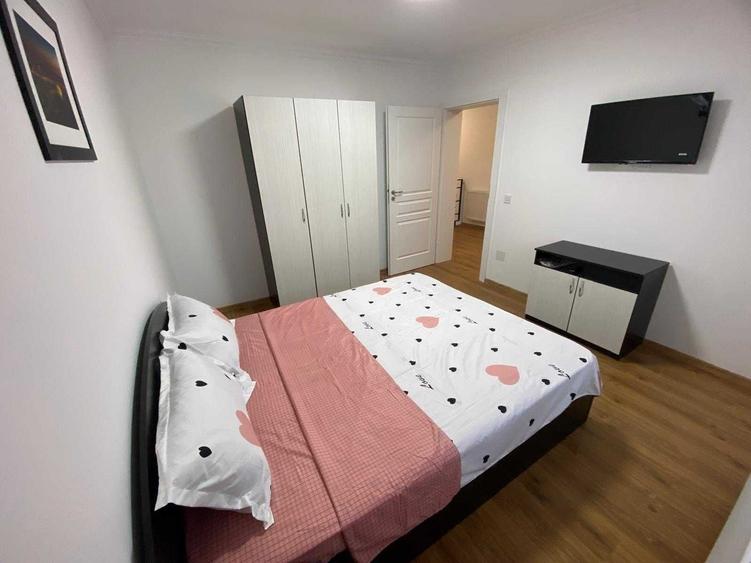 Casă cu 4 camere cu Teren 250 Mp în Central