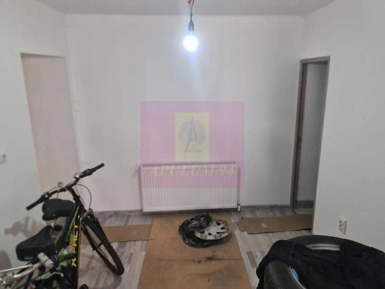 Casă cu 2 camere cu Teren 4 Mp în Azuga