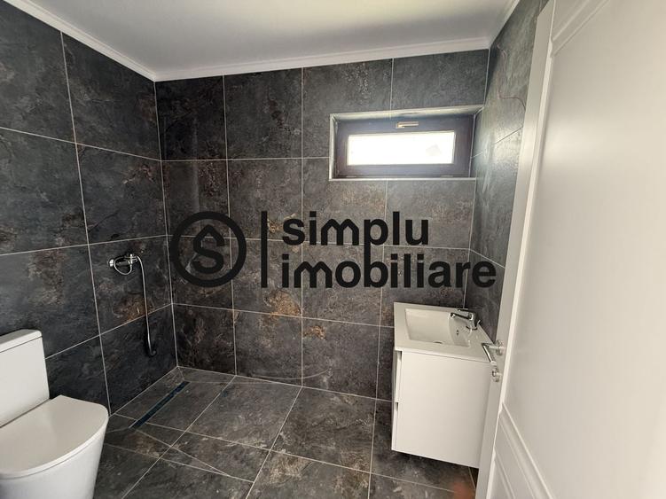 Casă individuală cu 4 camere cu Teren 246 Mp în Exterior Est