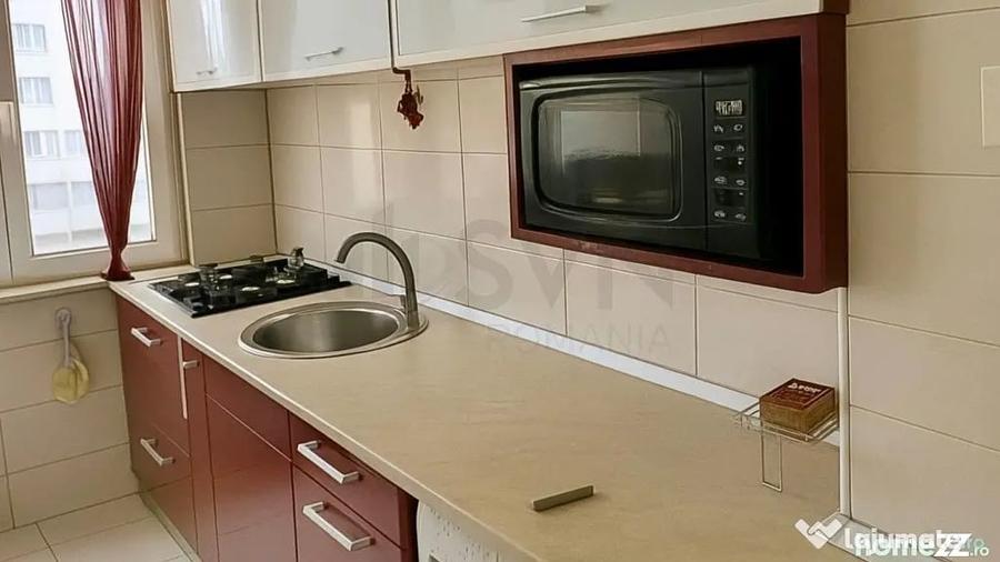 Apartament cu 3 camere semidecomandat în Iancului