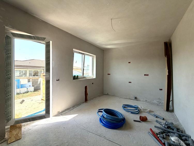 Casă individuală cu 4 camere cu Teren 372 Mp în Sânandrei