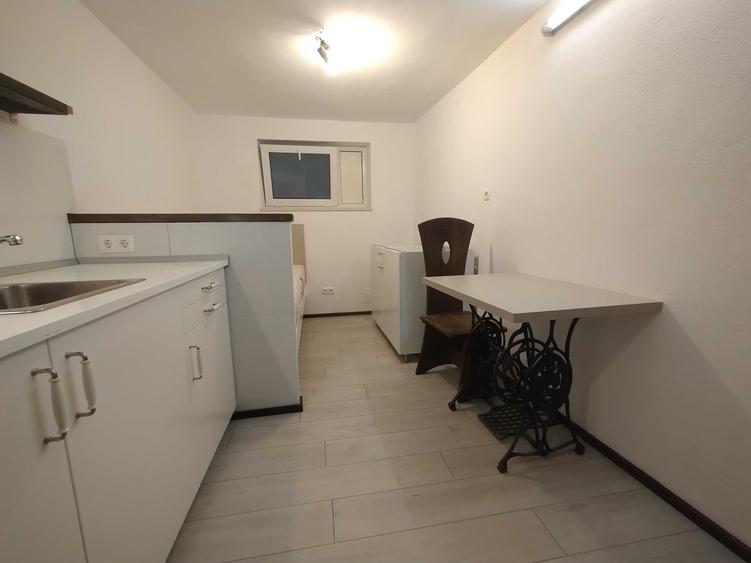 Proprietar, Garsoniera cu baie proprie, ultracentral, la casa - 2
