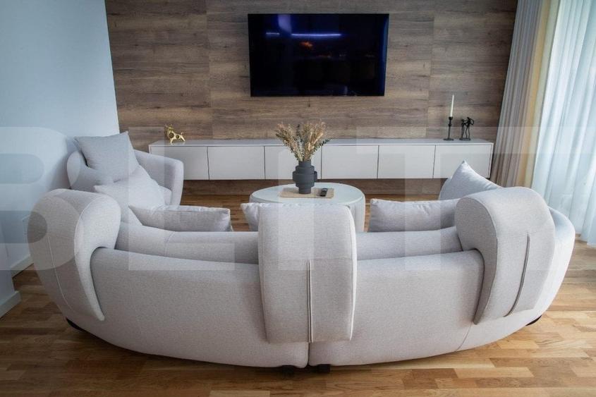 Duplex cu 5 camere cu Garaj în Gruia