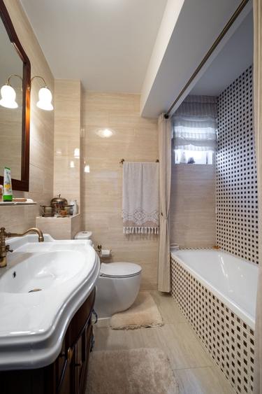 Casă individuală, elegantă, discretă, lumină naturală și confort autentic - 23