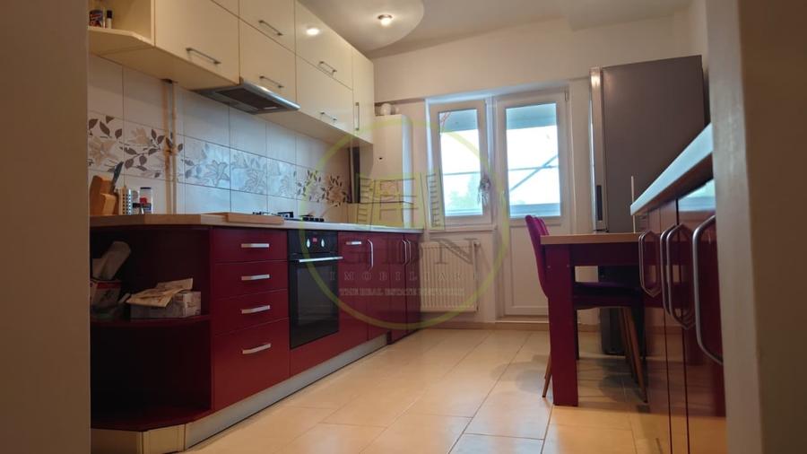 Apartament cu 2 camere decomandat, mobilat în Central