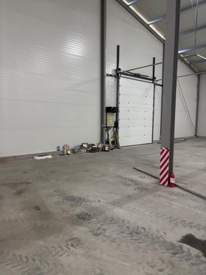 Spațiu industrial, de 1,250 mp, în Cristești