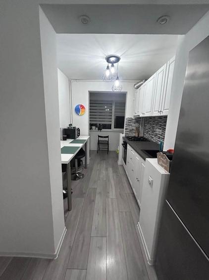 Apartament cu 3 camere decomandat, mobilat în Liviu Rebreanu