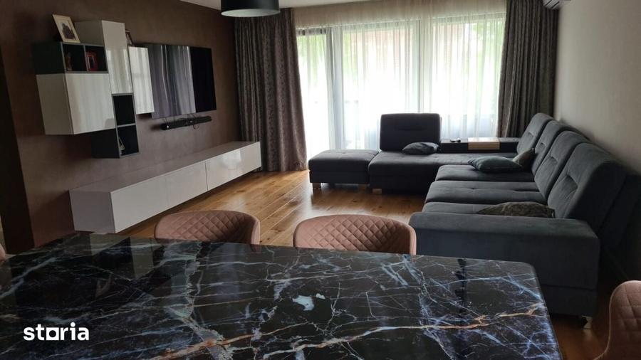 Apartament cu 4 camere în Central